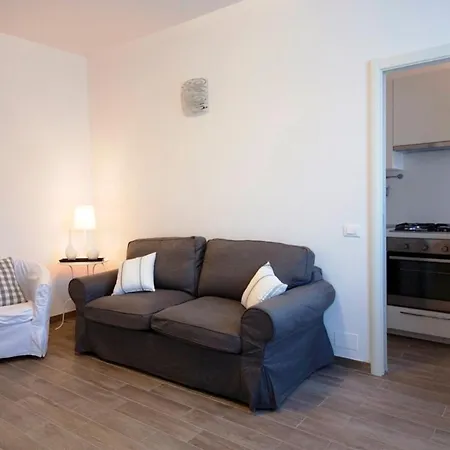 Apartment La Casa Perfetta In Gioia *